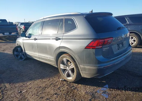 2019 Volkswagen Tiguan 2.0T Sel Premium/2.0T Sel Premium R-Line из США, поврежденный, VIN 3VV4B7AX2KM073338